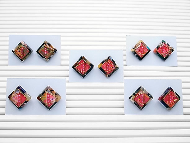 レジン・スタッドピアス「紅唇」