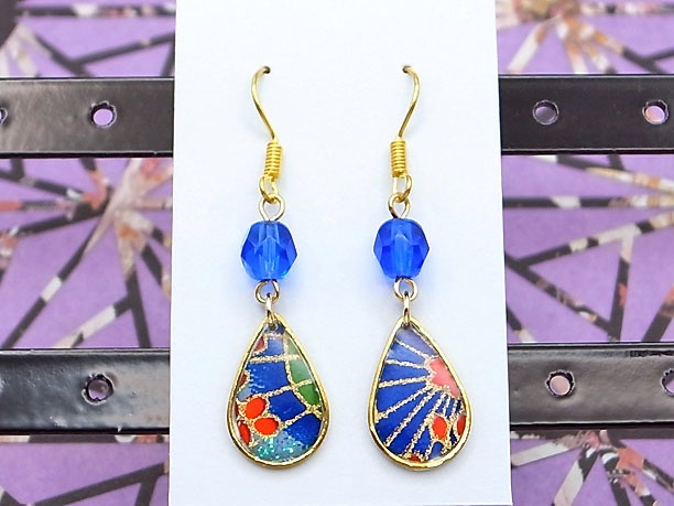 レジン・フックピアス雫「紅雨」