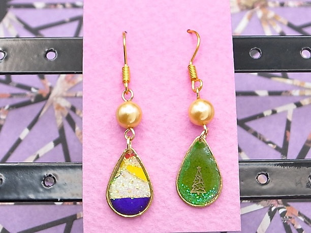 レジン・フックピアス雫「紅雨」