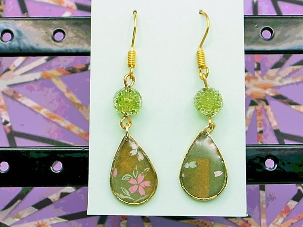 レジン・フックピアス雫「喜雨」