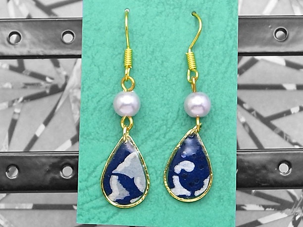 レジン・フックピアス雫「紺青」