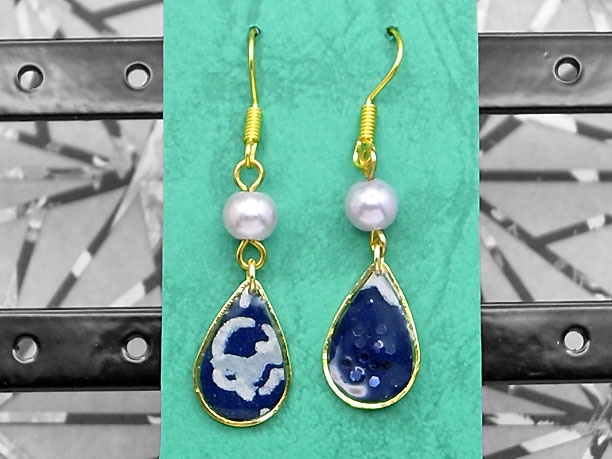 レジン・フックピアス雫「紺青」