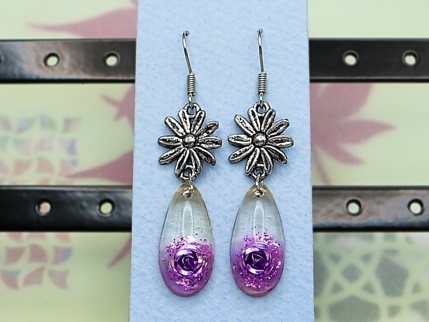 レジン・フックピアス「花薫」