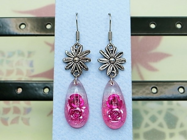 レジン・フックピアス「花薫」