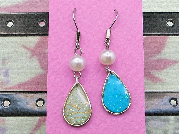 レジン・フックピアス雫「氷解」