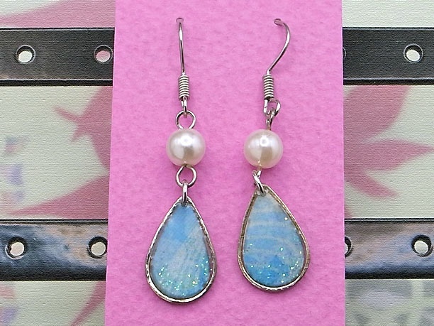 レジン・フックピアス雫「氷解」