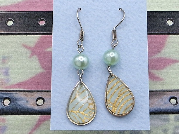 レジン・フックピアス雫「氷解」