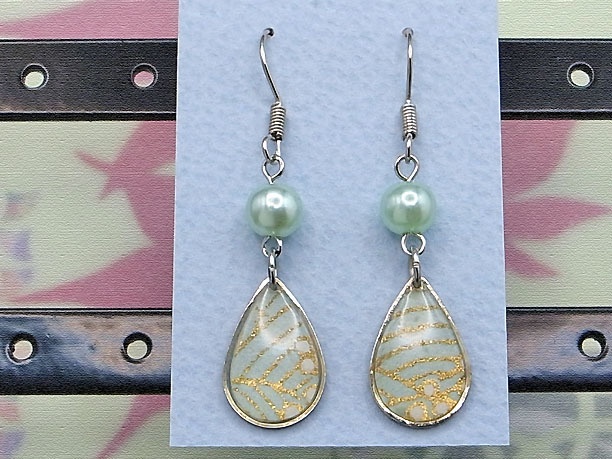 レジン・フックピアス雫「氷解」