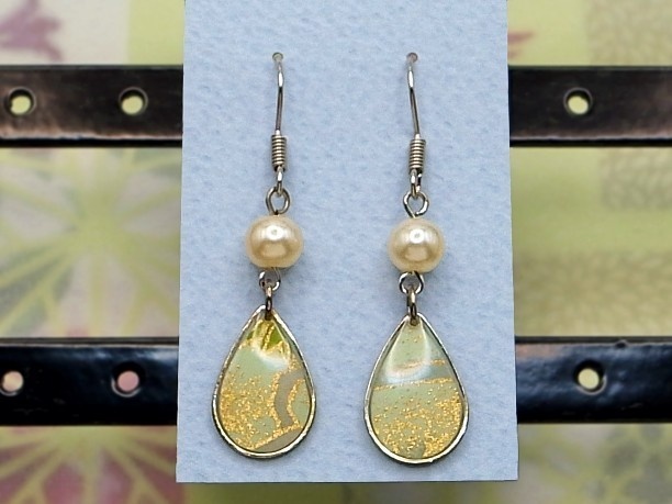 レジン・フックピアス雫「思慧」