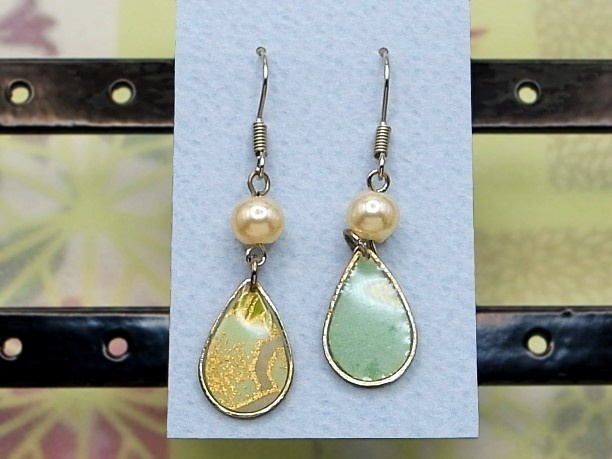 レジン・フックピアス雫「思慧」