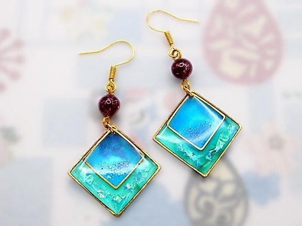 レジン・フックピアス「水殿」