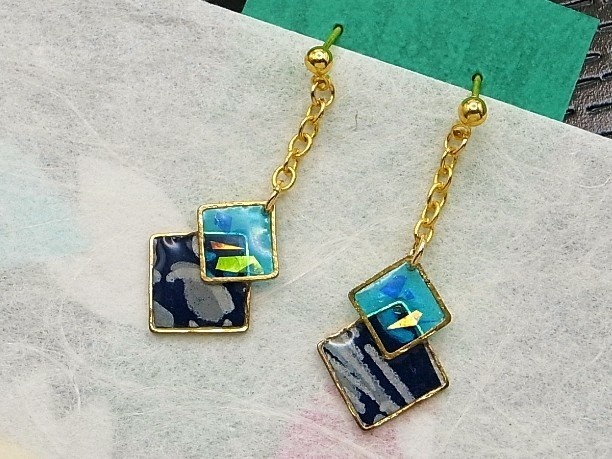 レジン・スタッドピアス「次縹」