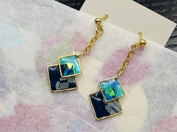 レジン・スタッドピアス「次縹」