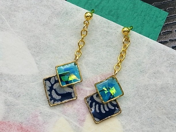 レジン・スタッドピアス「次縹」