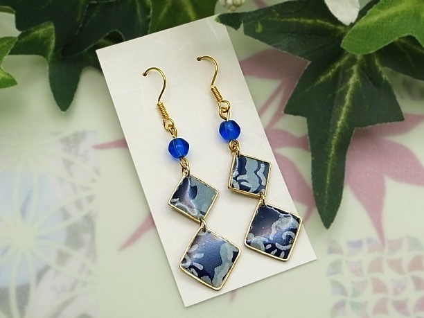 レジン・フックピアス「留紺」