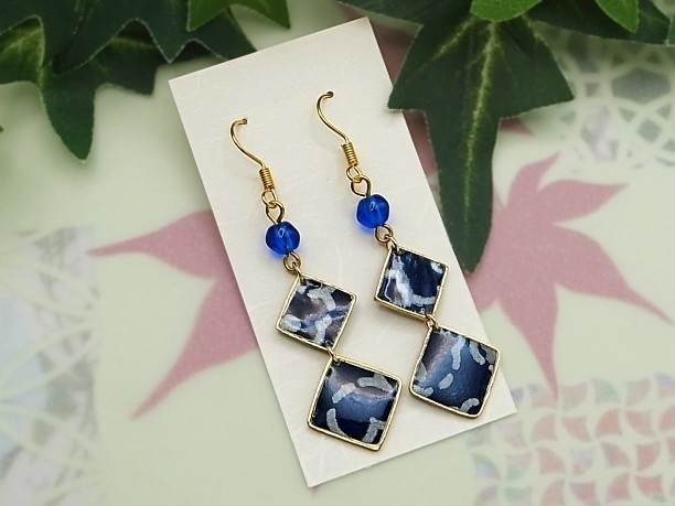 レジン・フックピアス「留紺」