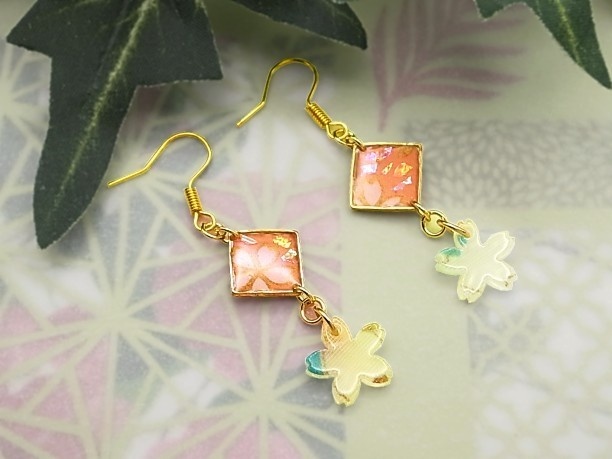 レジン・フックピアス「春曙」