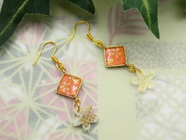 レジン・フックピアス「春曙」