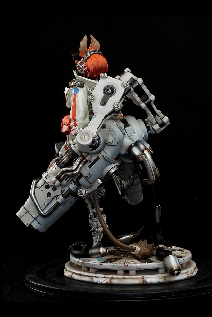 Dog of War · ’Double Gun’ Emily Wei (kit)