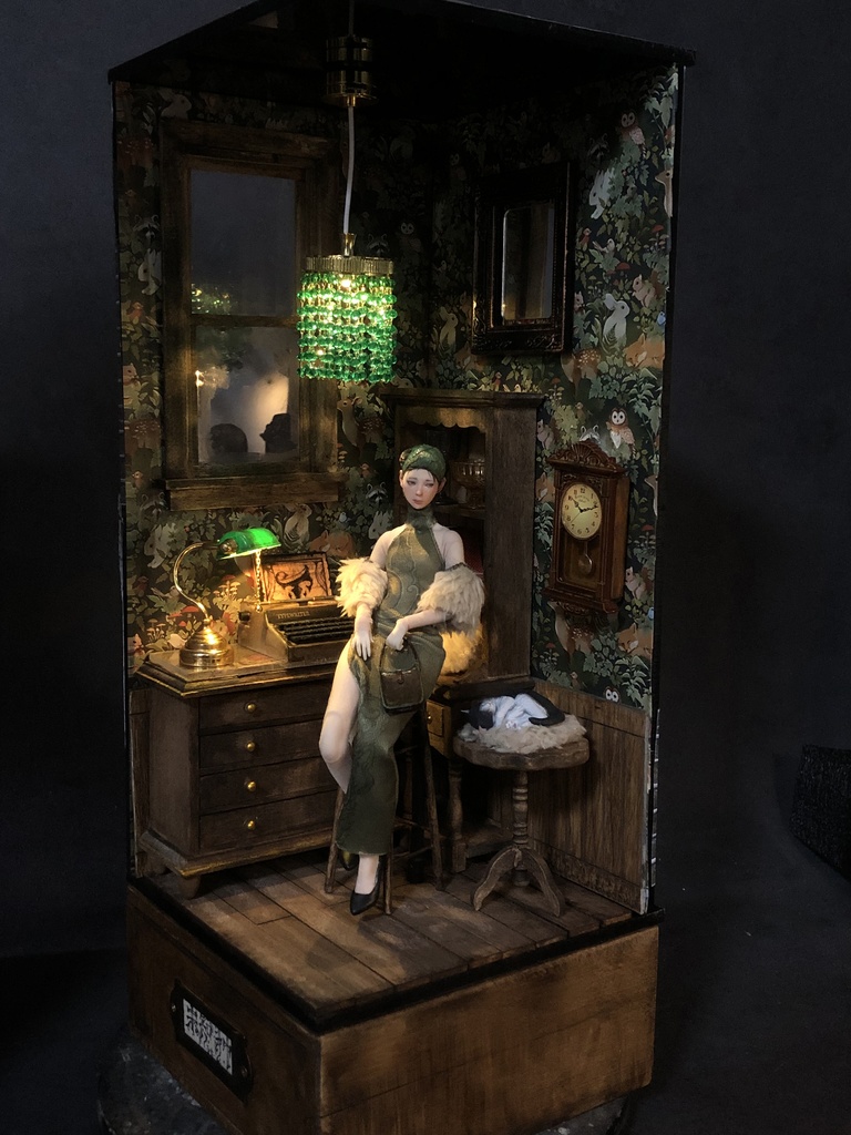 未知のヒジャブ・少女——部屋の片隅 (塗装済完成品) (1/12)