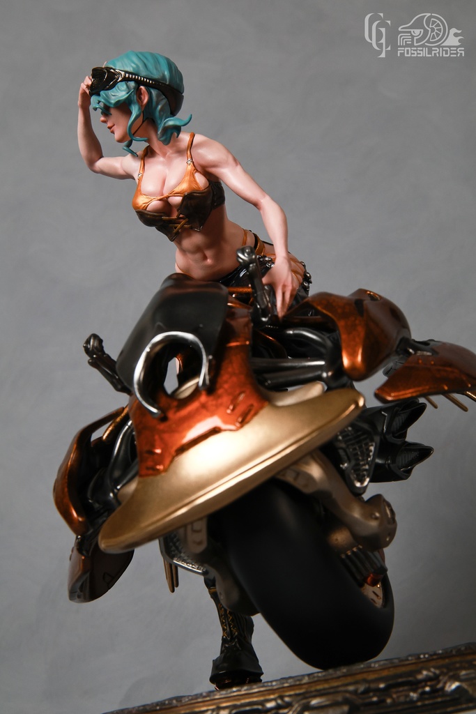 1:8 TOPAZ THE TIDEWALKER (Kit)