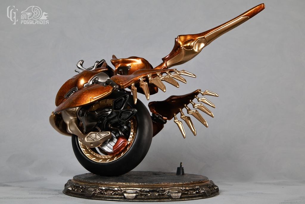 1:8 TOPAZ THE TIDEWALKER (Kit)