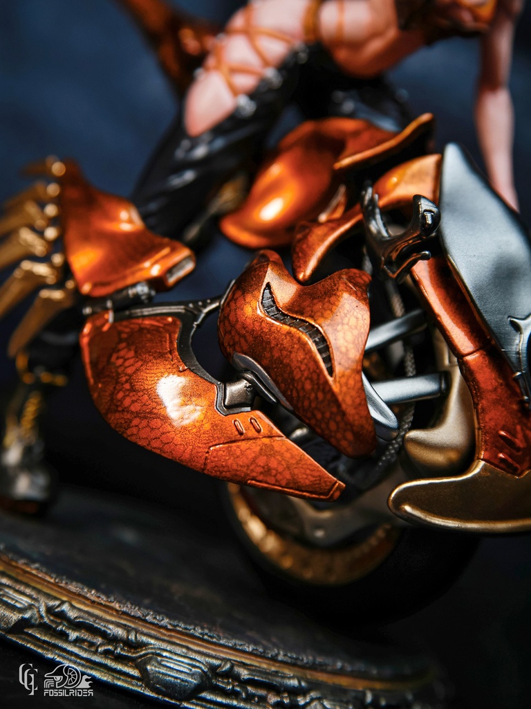 1:8 TOPAZ THE TIDEWALKER (Kit)