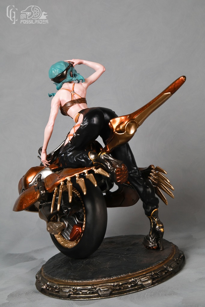 1:8 TOPAZ THE TIDEWALKER (Kit)