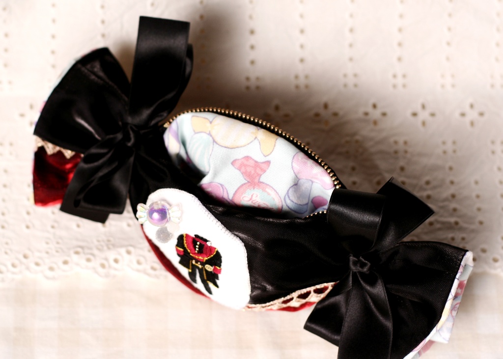 【ガラクタの思い】影片みかイメージ、キャンディポーチ