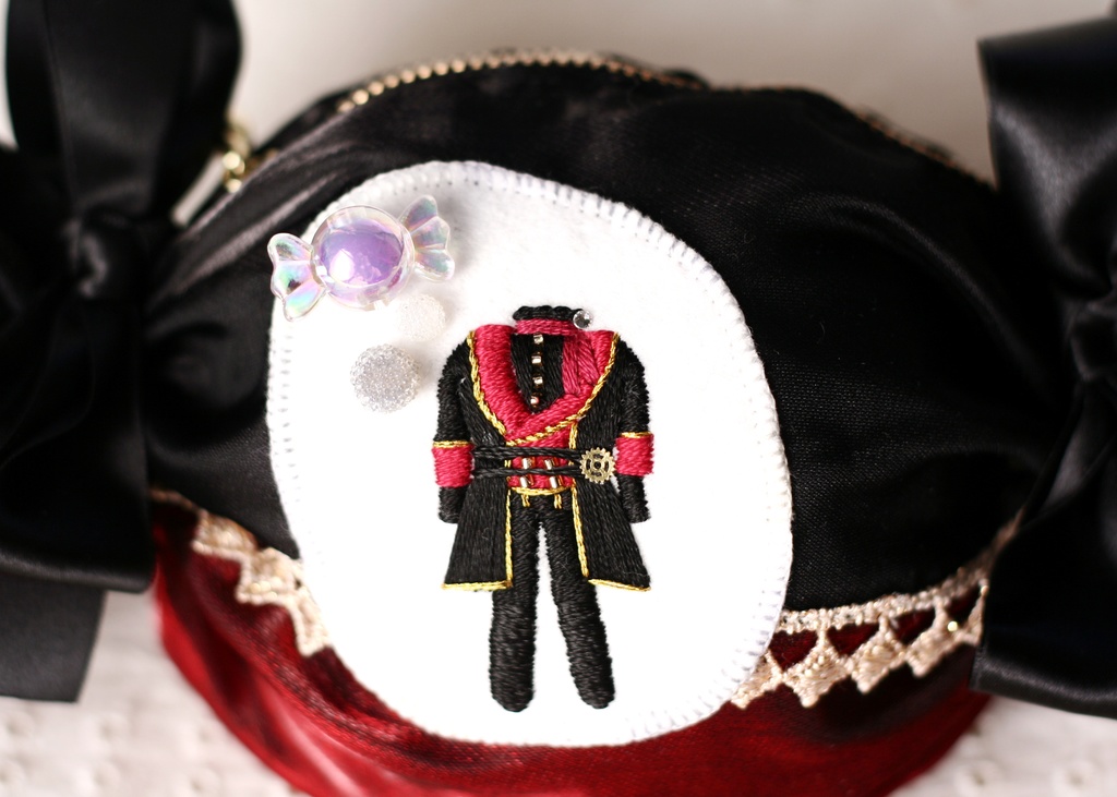 【ガラクタの思い】影片みかイメージ、キャンディポーチ