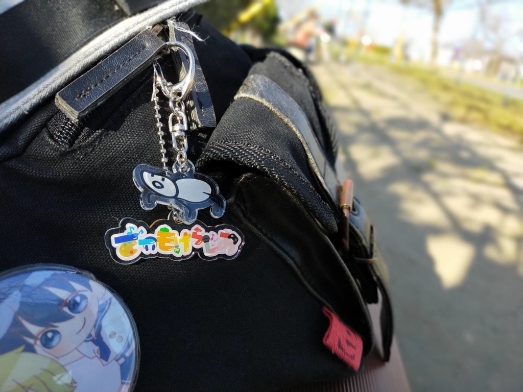 『ポメ』『ぱちくり』『三周年でーもげ』『でーもげらじおロゴ』アクリルキーホルダー