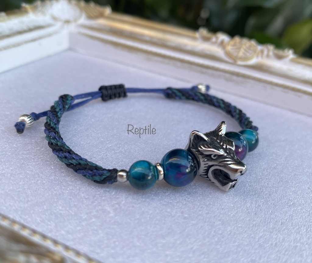 狼ブレスレット