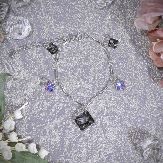 ブレスレット＊スクエア シルバーナイト×ヴィトラルライト