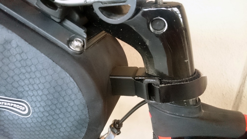 ORTLIEB(オルトリーブ)サドルバック 用エアロシートポストアダプター