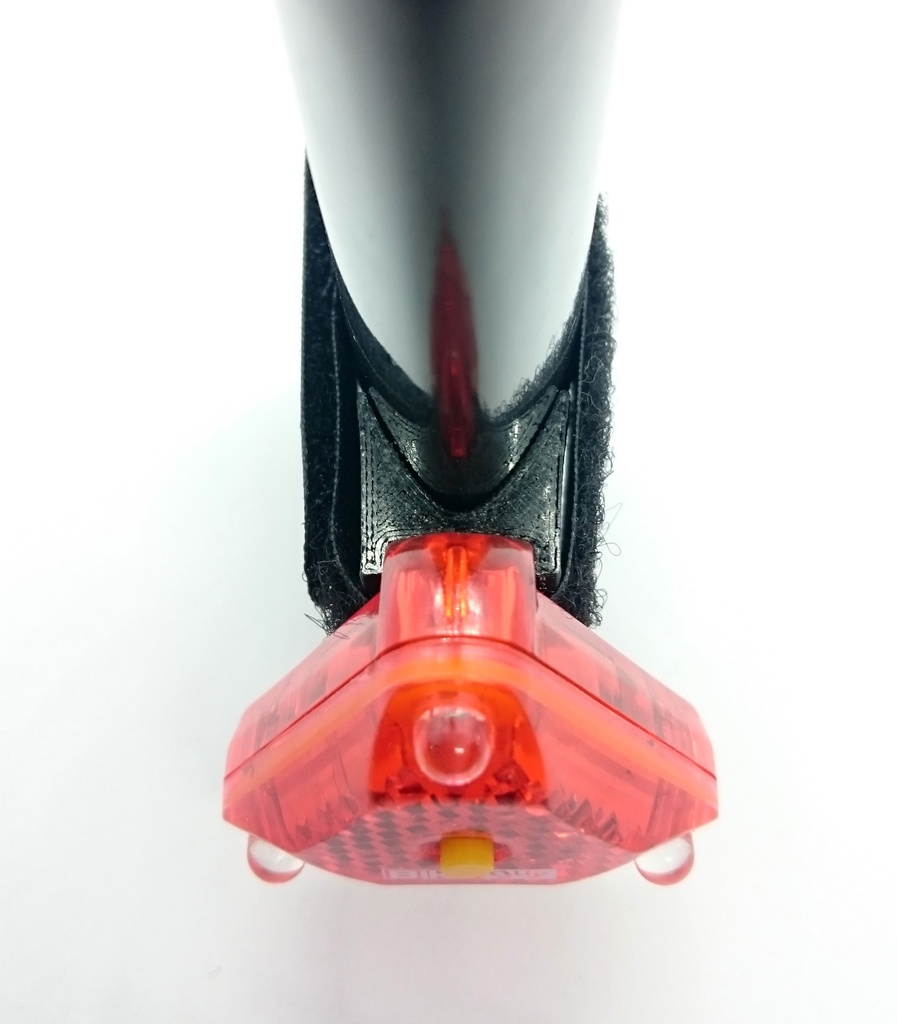 Bikeguy(バイクガイ)トライスター用エアロシートポストアダプター