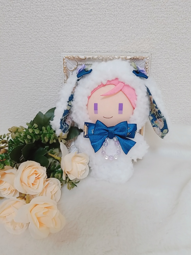 ふわふわ白うさぎ🐰✕青リボン🎀 ぬい服 ビーズリング💎