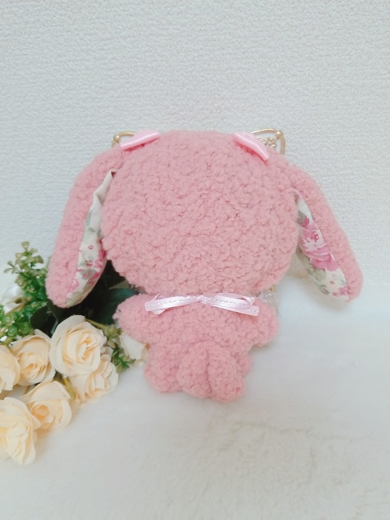 ローズピンクふわふわうさぎ🐰✕フリル付きピンクリボン🎀 ハートうさぎブローチ❤