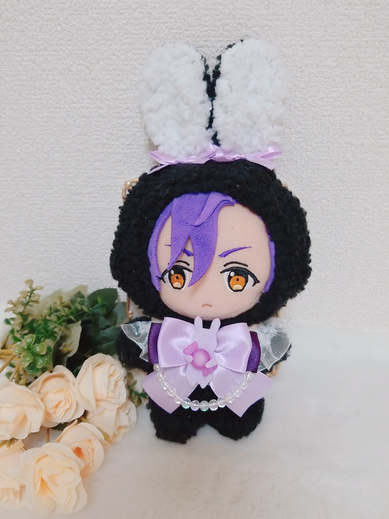 黒うさぎ🐰✕フリル付き薄紫リボン🎀 キャンディうさぎブローチ🍬