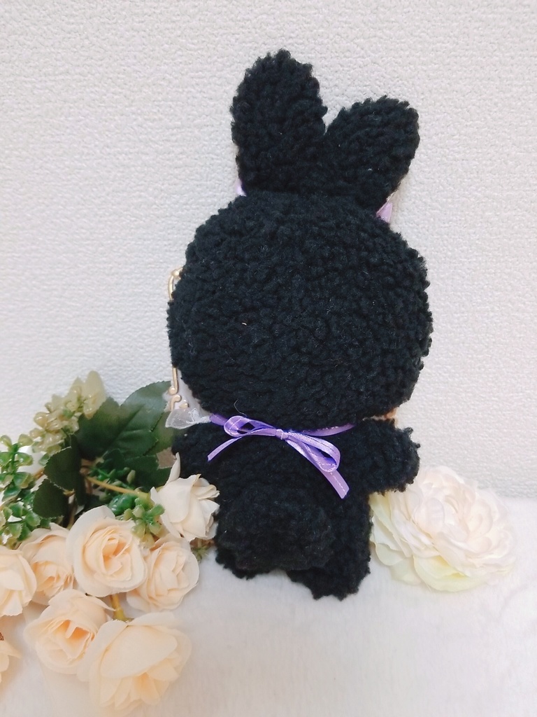 黒うさぎ🐰✕フリル付き薄紫リボン🎀 ハートうさぎブローチ❤