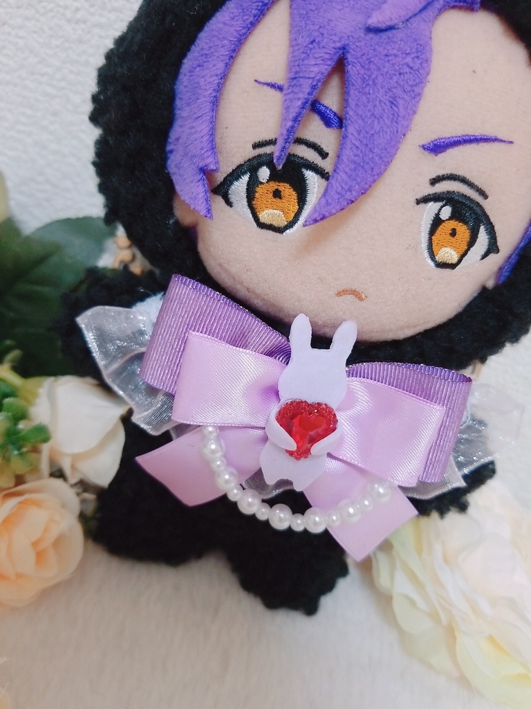黒うさぎ🐰✕フリル付き薄紫リボン🎀 ハートうさぎブローチ❤
