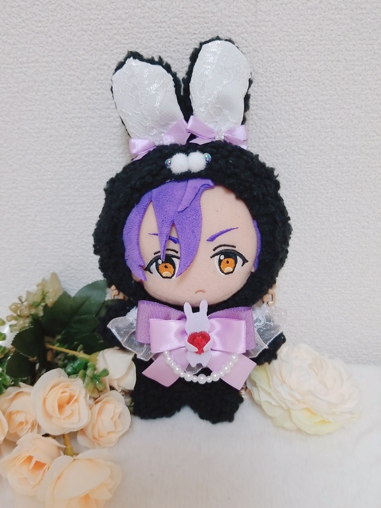 黒うさぎ🐰✕フリル付き薄紫リボン🎀 ハートうさぎブローチ❤