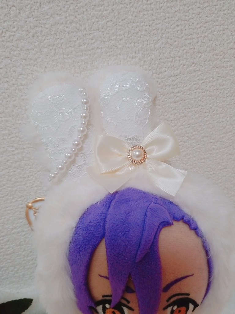 純白うさぎ🐰🕊✕フリル付き白色リボン🎀 お耳パール💎