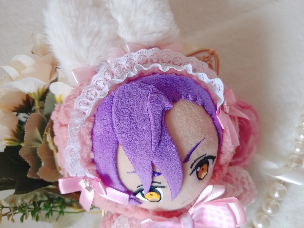 ふわふわうさぎ🐰✕ピンクチェックリボン🎀ホワイトブリム💝 いちごチャーム🍓