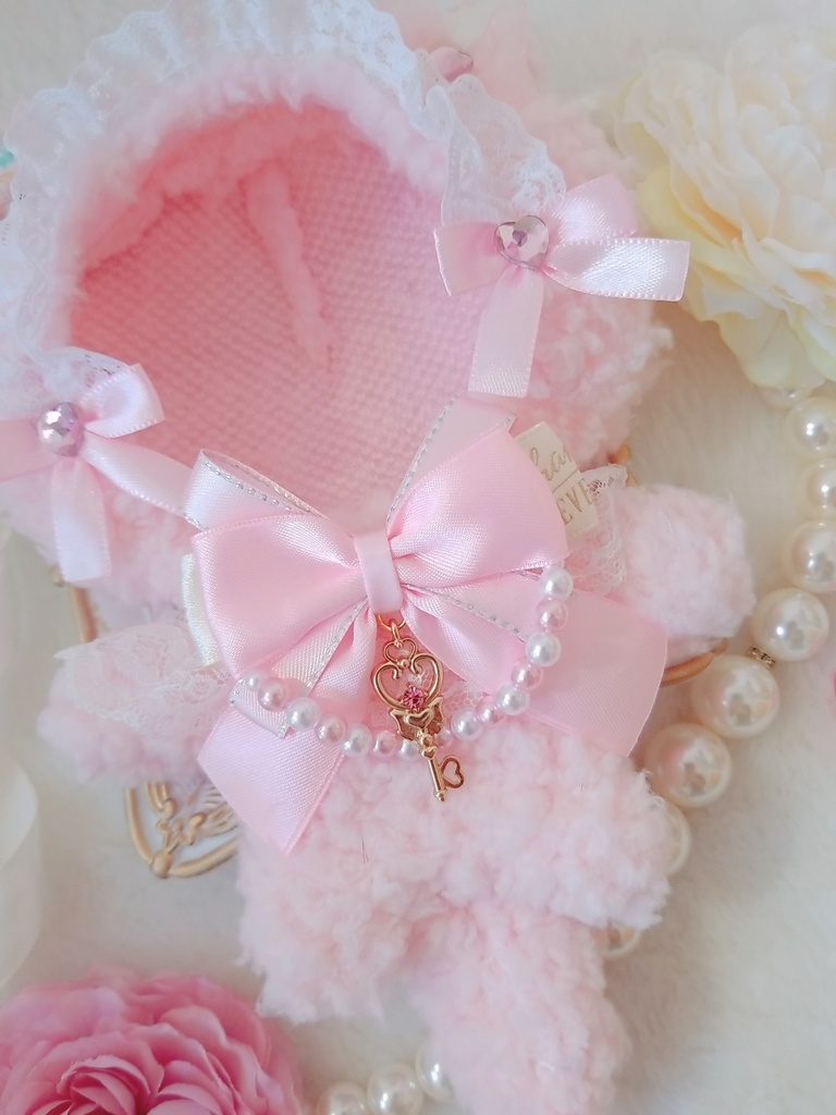 ふわふわ夢ねこ🐾✕ピンクリボン🎀ホワイトブリム💝 ハートの鍵チャーム🔑