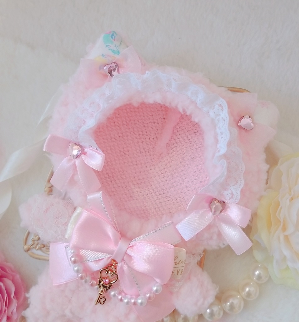 ふわふわ夢ねこ🐾✕ピンクリボン🎀ホワイトブリム💝 ハートの鍵チャーム🔑