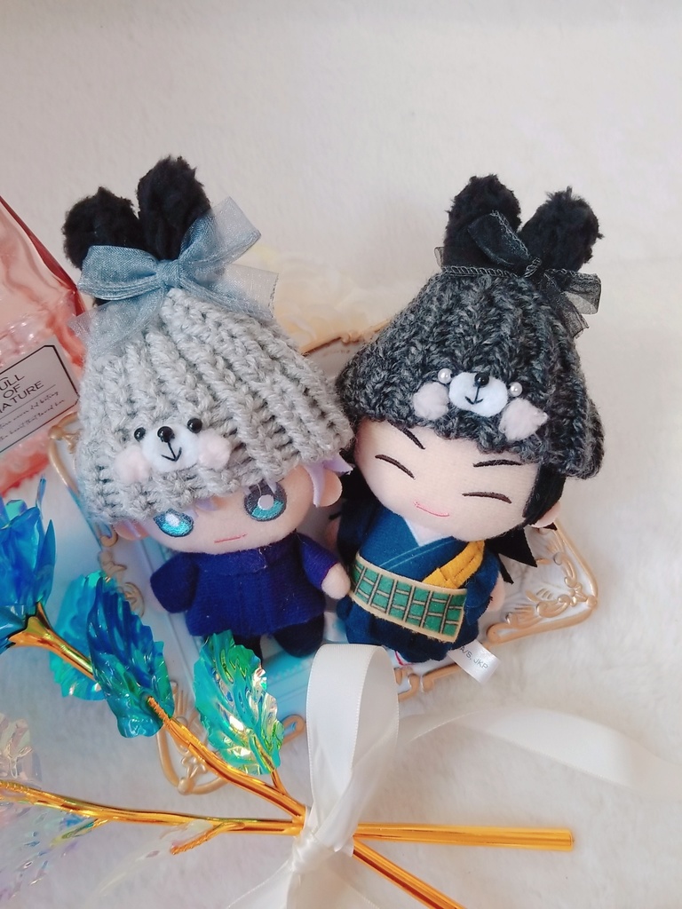 グレーうさぎ🐰💜ニット帽&黒うさぎ🐰🖤ニット帽