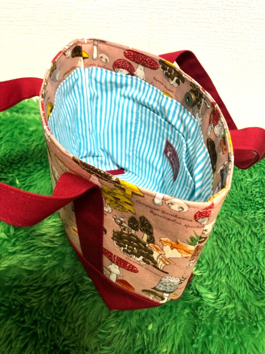 きのこ柄トートバッグ