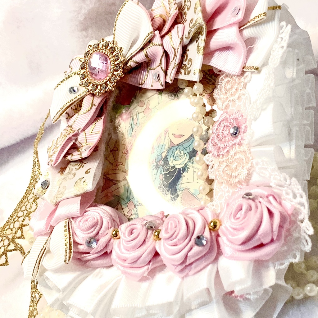 【B8】プリンセスローズ♡フリルとリボンの硬質ケースデコ トレカケース(ピンク×ホワイト)