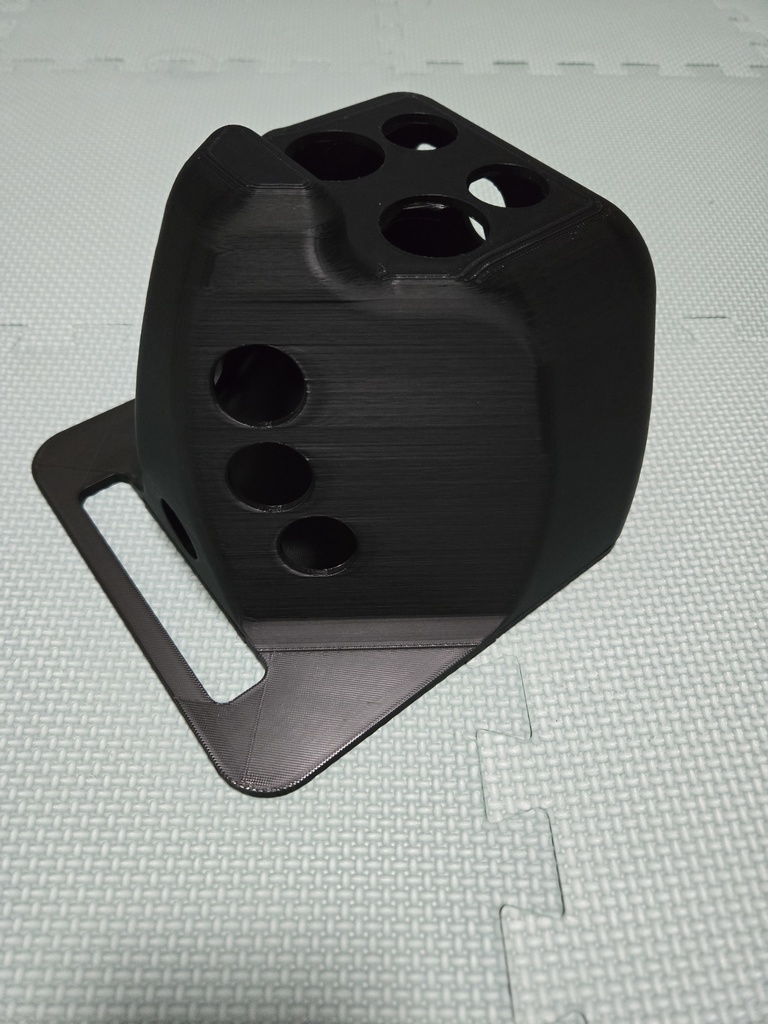 自作レバーレスアケコンのガワ