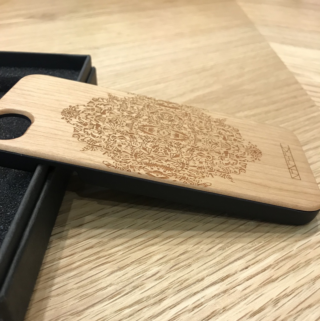 【TYPE1】彫り込み桜木スマホケース